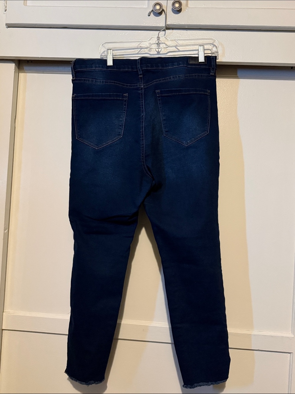 Nicole Miller Dark Blue Ankle Crop Jeans - Picture 5 of 6